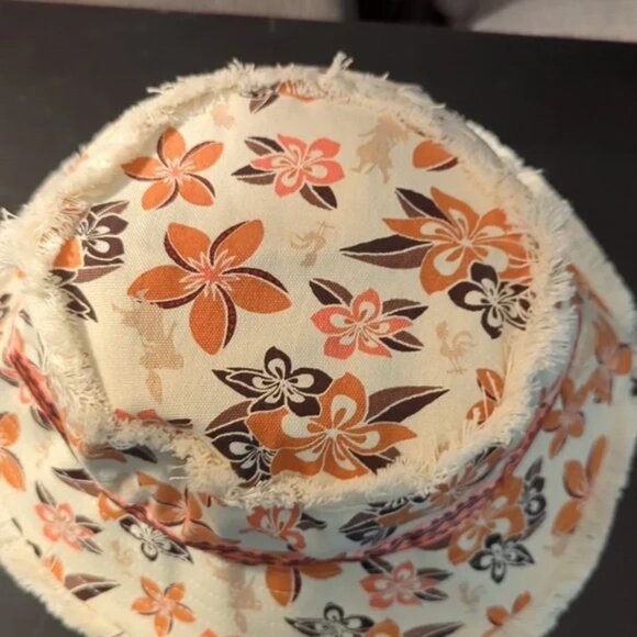 Disney Moana Bucket Hat brand new with tag - Picture 3 of 13